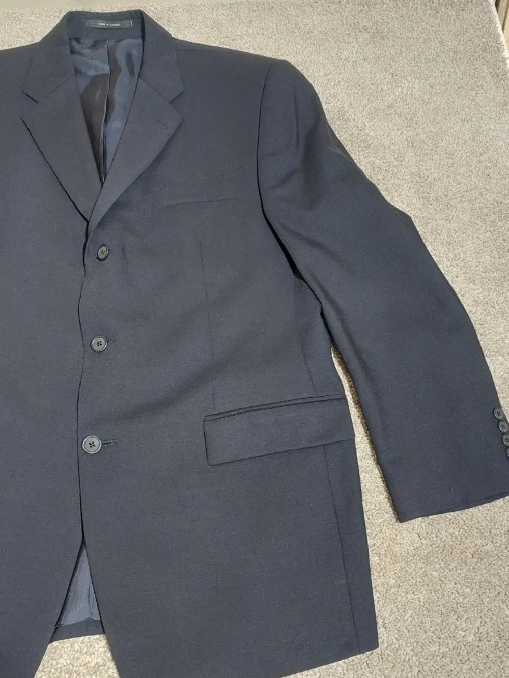 Calvin Klein Men's 100% Wool Blazer Sport Coat Midnight blue Size 42R